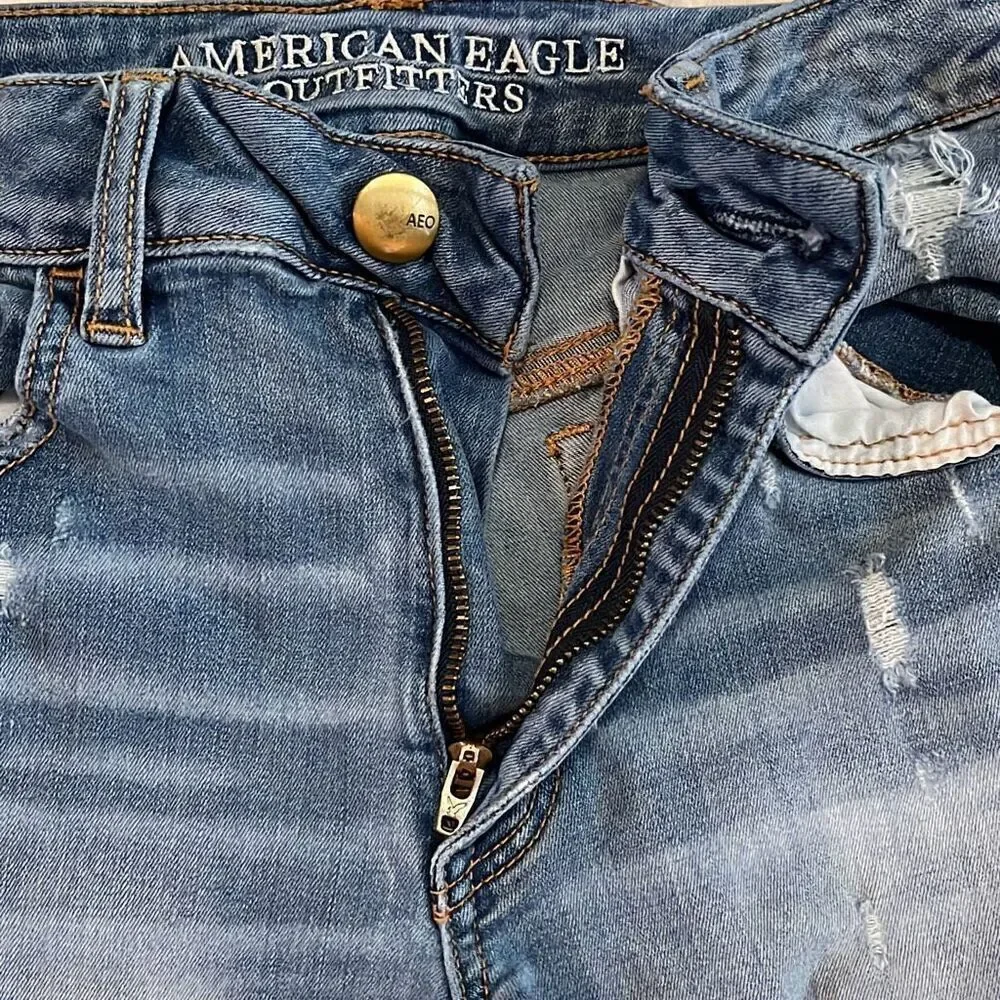 American Eagle Hi-Rise Shortie - Picture 3 of 9